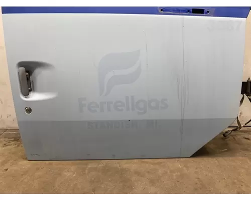 FORD L8501 Door Assembly, Front