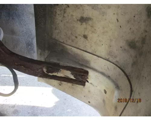 FORD L8501 FENDER EXTENSION