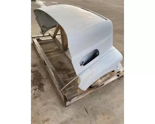 FORD L8501 Hood