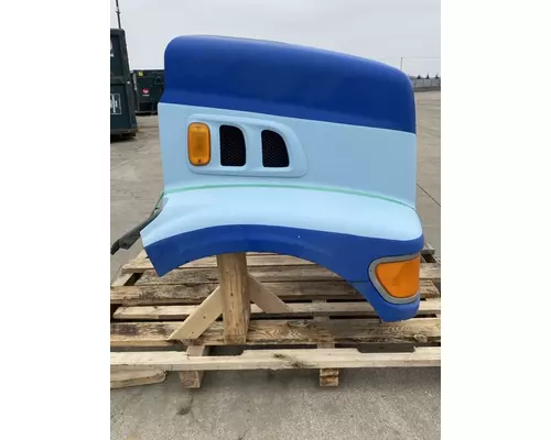 FORD L8501 Hood