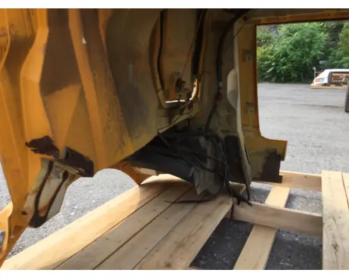 FORD L8501 Hood