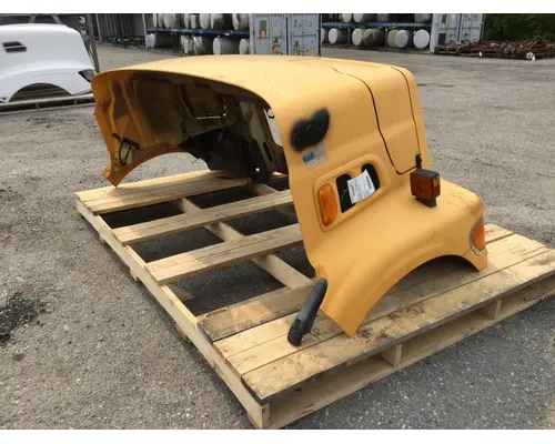 FORD L8501 Hood