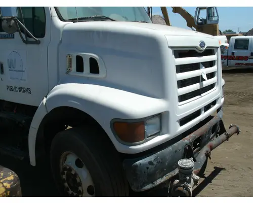 FORD L8501 Hood