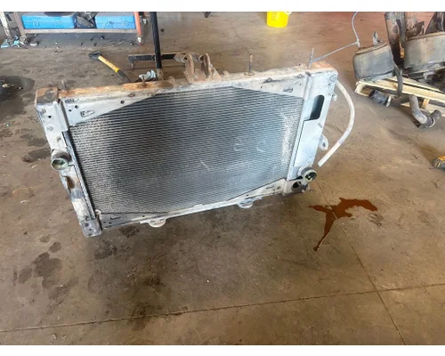 FORD L8501 Radiator