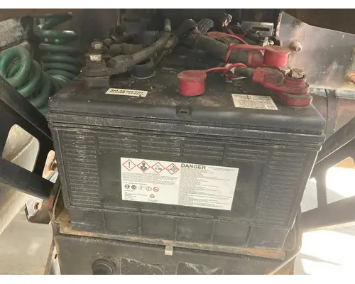 FORD L8513 LOUISVILLE 113 Battery Box