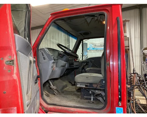 FORD L8513 LOUISVILLE 113 Cab Assembly