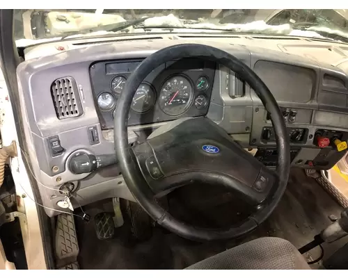 FORD L8513 LOUISVILLE 113 Dash Assembly