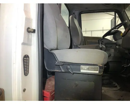 FORD L8513 LOUISVILLE 113 Seat (non-Suspension)