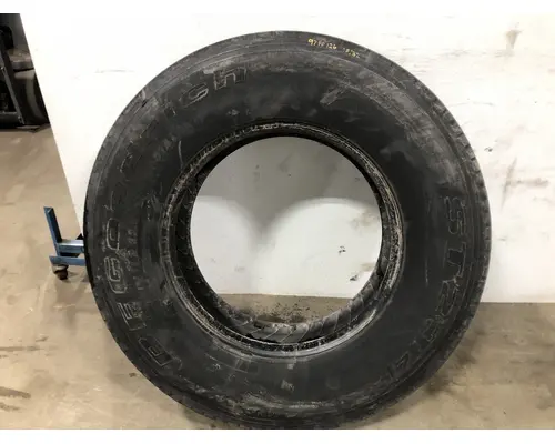 FORD L8513 LOUISVILLE 113 Tires