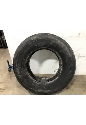 FORD L8513 LOUISVILLE 113 Tires