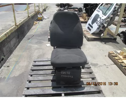FORD L8513 SEAT, FRONT