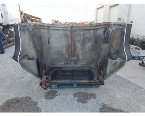 FORD L9000 1987-1997 HOOD