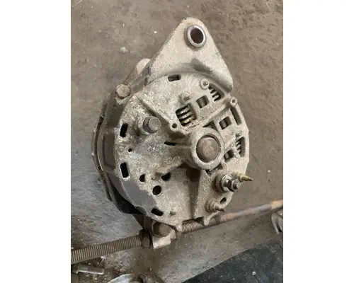 FORD L9000 Alternator