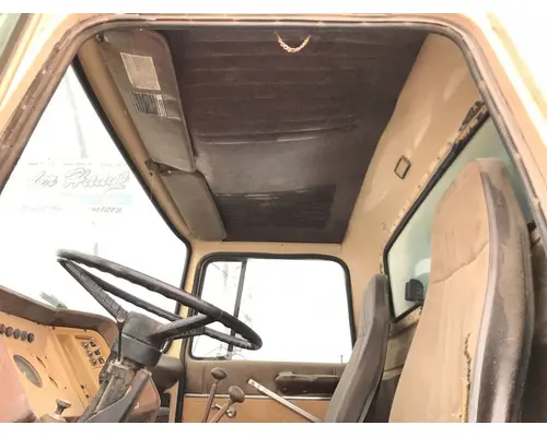 FORD L9000 Cab Assembly