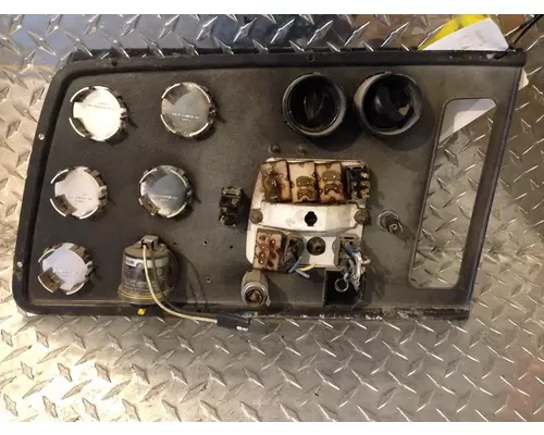 FORD L9000 Dash  Console Switch