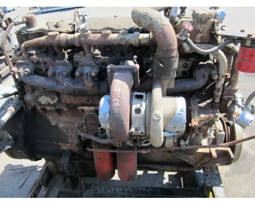 FORD L9000 Engine Assembly