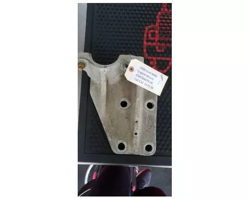 FORD L9000 Engine Mounts