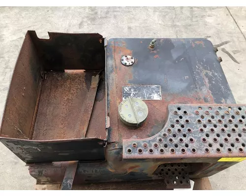 FORD L9000 Fuel Tank