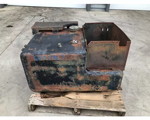 FORD L9000 Fuel Tank