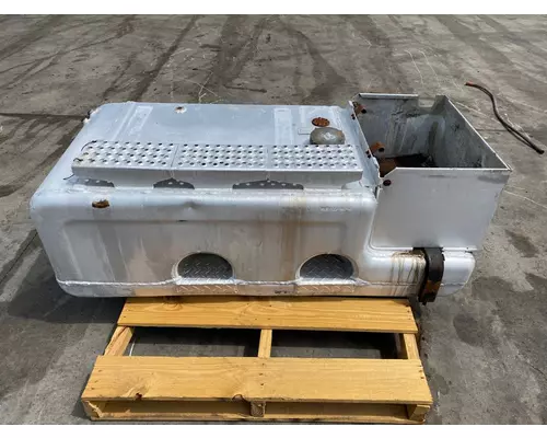 FORD L9000 Fuel Tank