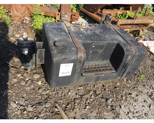 FORD L9000 Fuel Tank