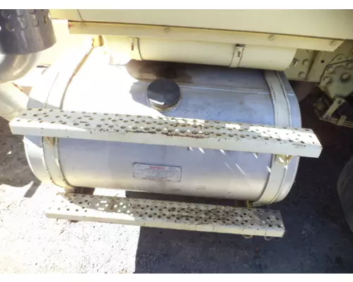 FORD L9000 Fuel Tank