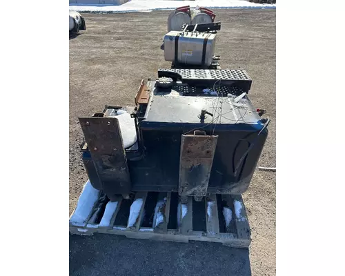 FORD L9000 Fuel Tank