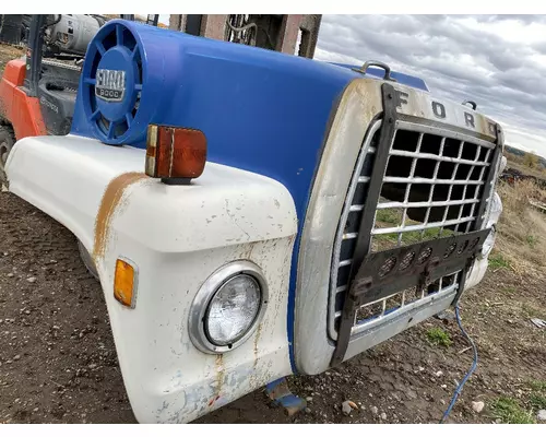 FORD L9000 HOOD