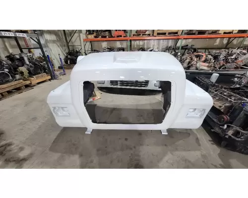 FORD L9000 Hood