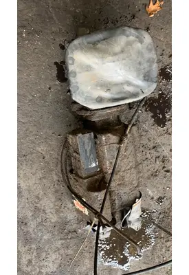 FORD L9000 Hydraulic Pump/PTO Pump