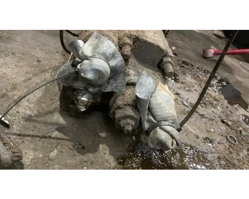 FORD L9000 Hydraulic PumpPTO Pump