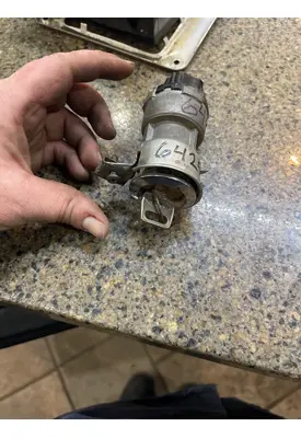 FORD L9000 Ignition Switch