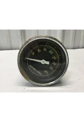 FORD L9000 Instrument Cluster