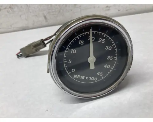 FORD L9000 Instrument Cluster