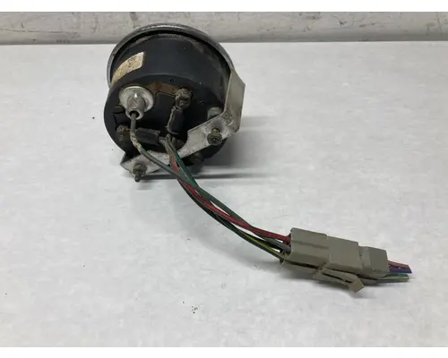 FORD L9000 Instrument Cluster