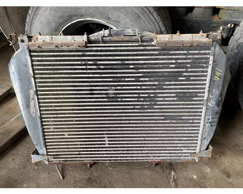 FORD L9000 Radiator