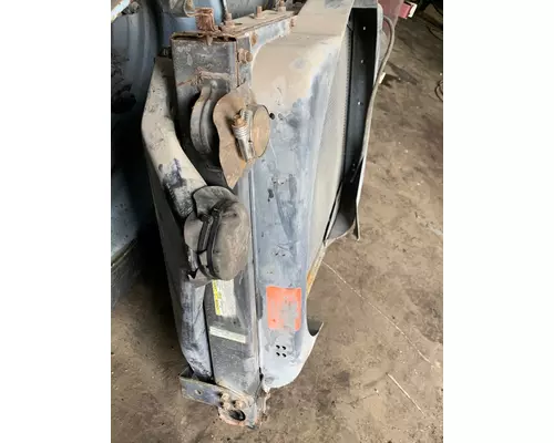 FORD L9000 Radiator