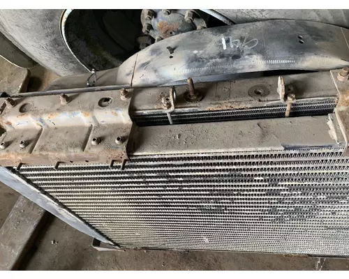 FORD L9000 Radiator