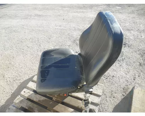 FORD L9000 SEAT, FRONT