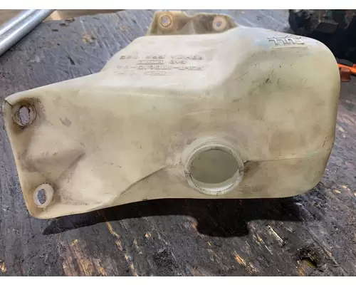 FORD L9000 Windshield Washer Reservoir