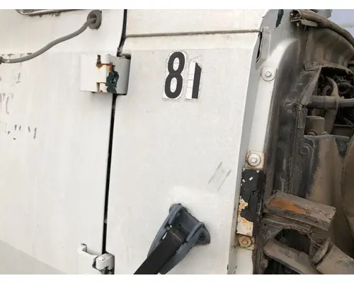 FORD LA8000 AERO MAX 106 Fender