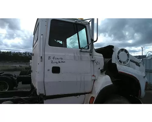 FORD LA9000 1991-1998 DOOR ASSEMBLY, FRONT