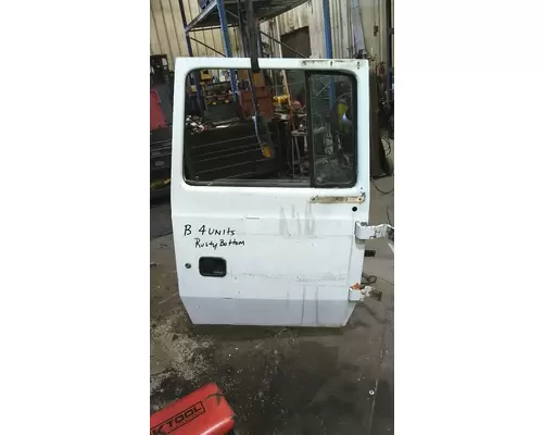 FORD LA9000 1991-1998 DOOR ASSEMBLY, FRONT