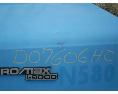 FORD LA9000 Hood