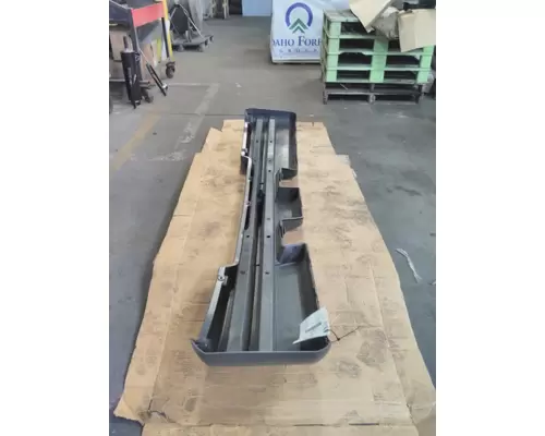 FORD LCF450 BUMPER ASSEMBLY, FRONT