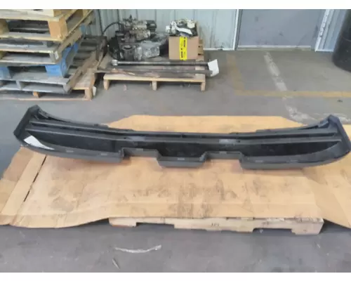 FORD LCF450 BUMPER ASSEMBLY, FRONT