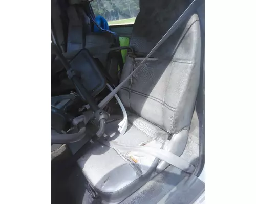 FORD LCF450 CAB