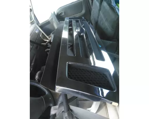 FORD LCF450 CAB
