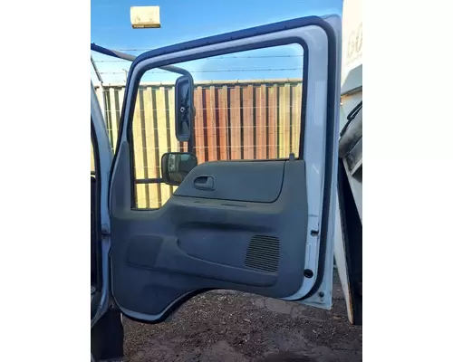 FORD LCF450 DOOR ASSEMBLY, FRONT