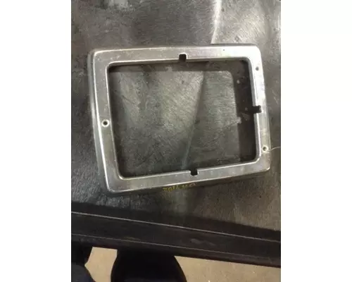 FORD LN-SERIES Headlamp Bezel